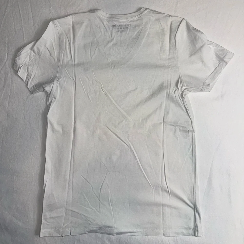 Men’s Authentic True Religion V-Neck Tee Size Small